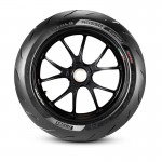 Pirelli Diablo Rosso IV Tire