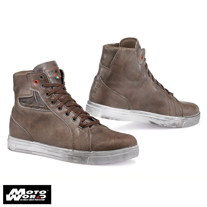tcx street ace waterproof